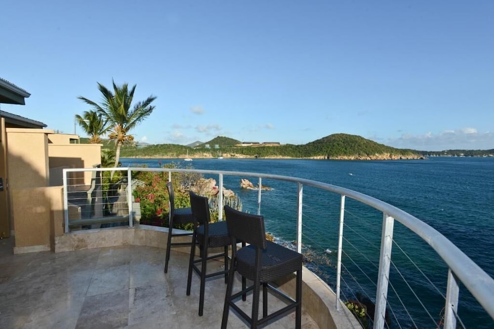 Lindbergh Bay Hotel And Villas 48/68