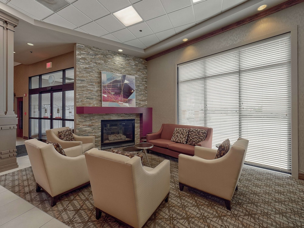 Doubletree By Hilton Bloomington 47/76