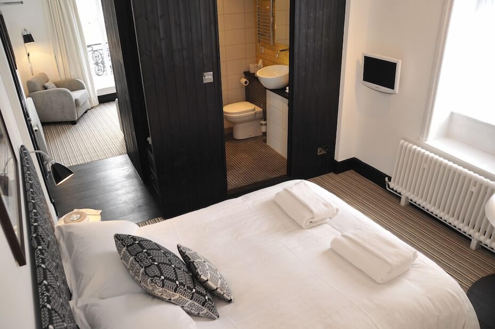 Suite, King Bed