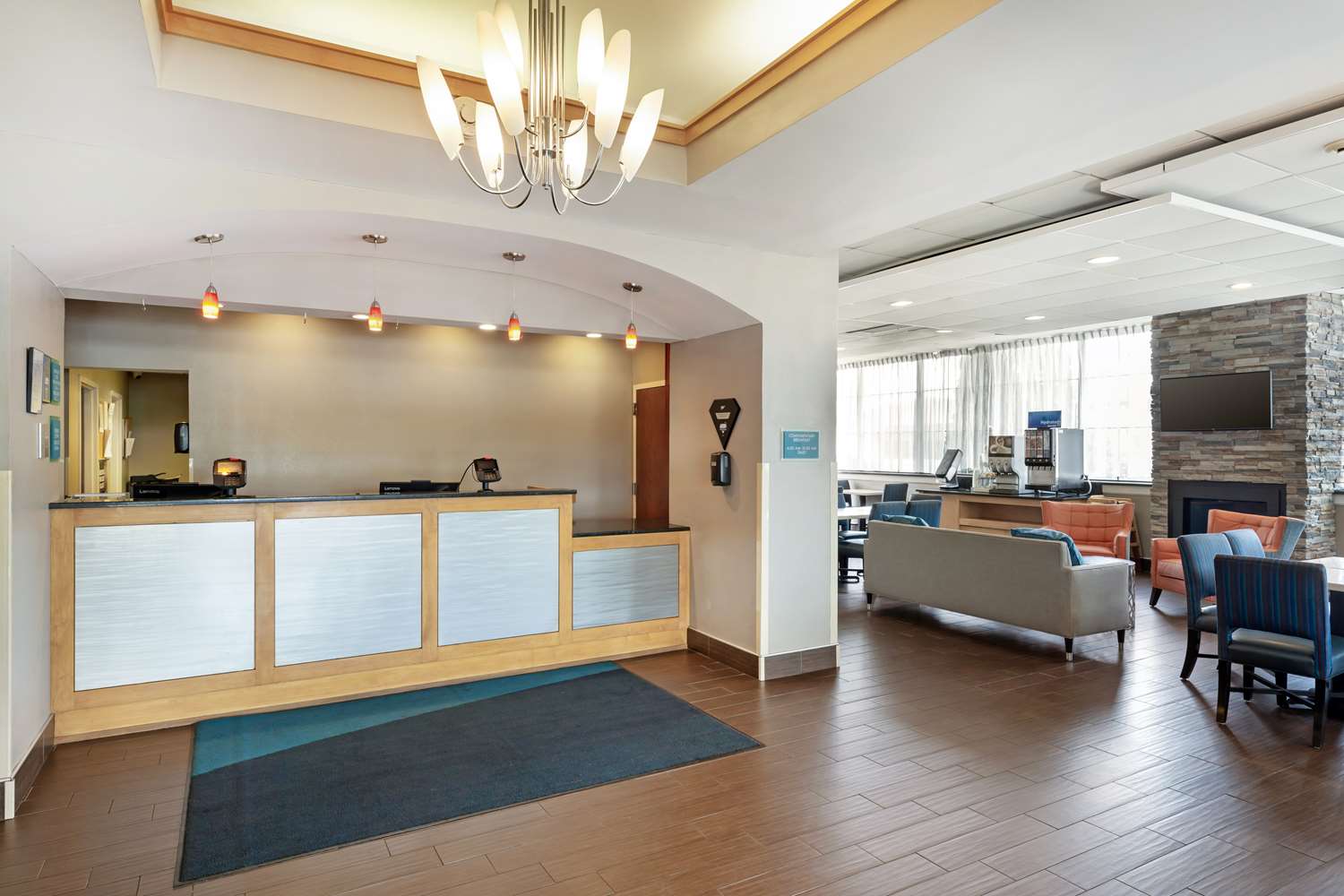 Best Western Hartford Hotel & Suites 9/59