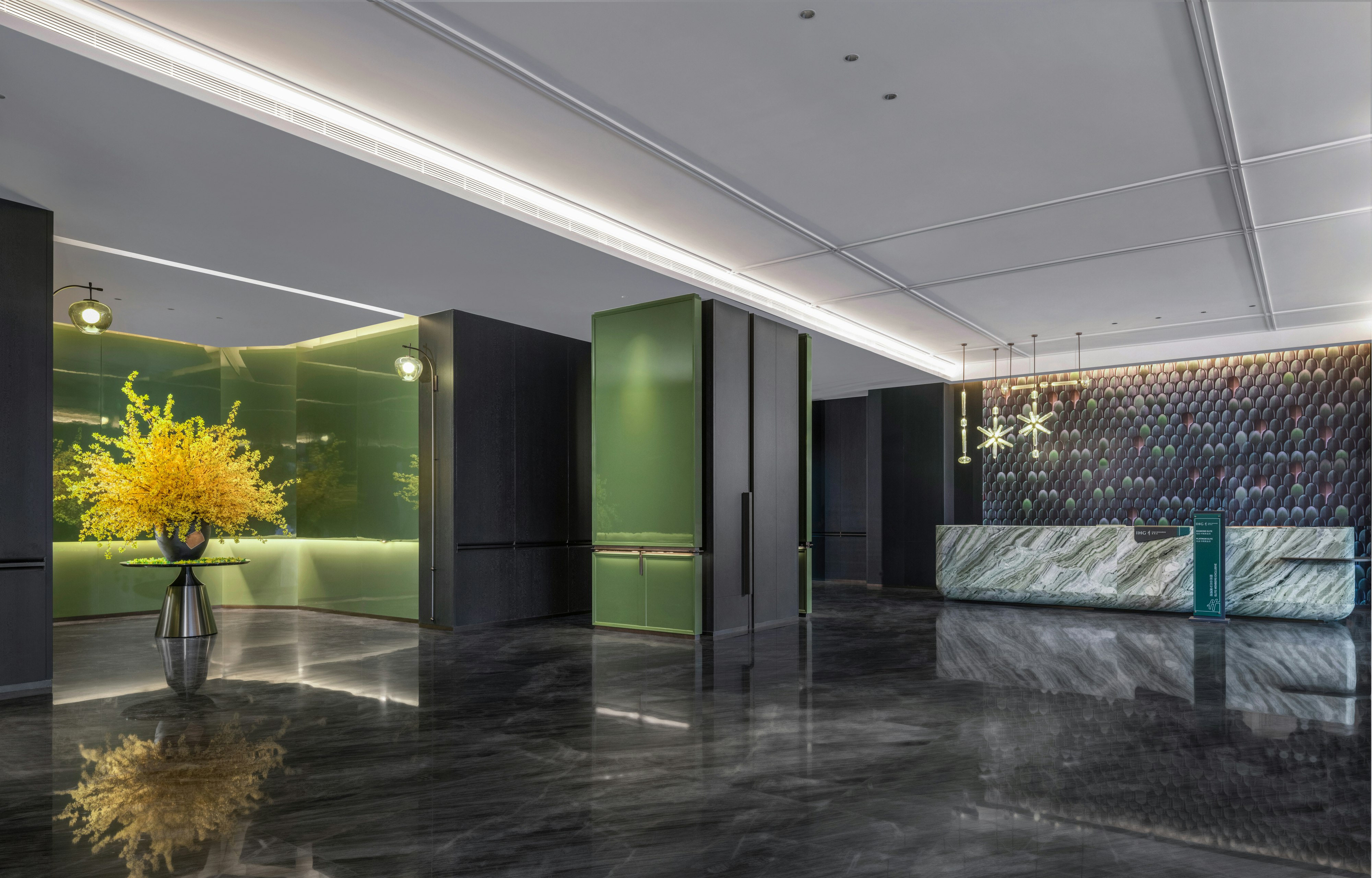 Holiday Inn Chongqing Shuangfu 11/16