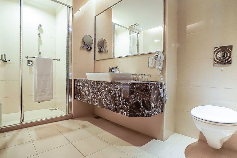 Justwin Grand Hotel 35/42