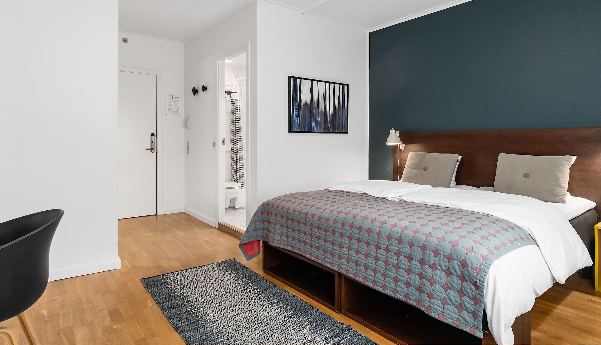 ROOM, DOUBLE OR TWIN BED, XL