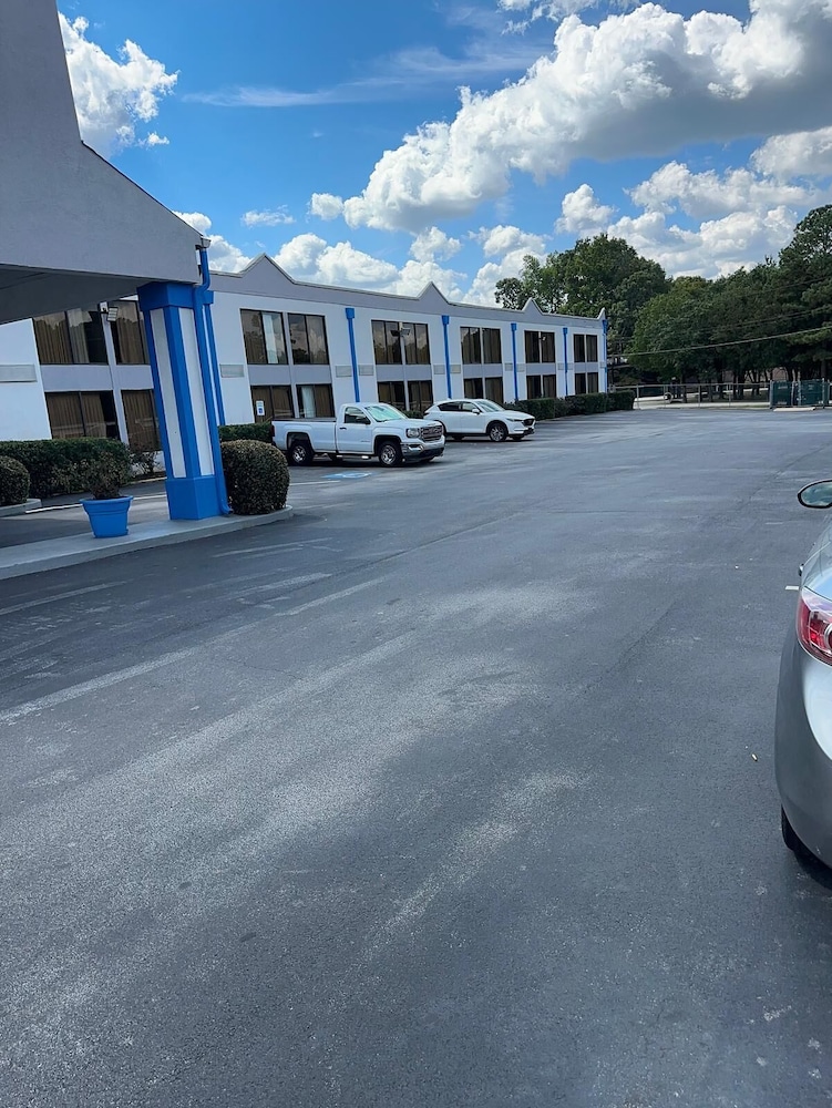 Rodeway Inn Stone Mountain 56/64