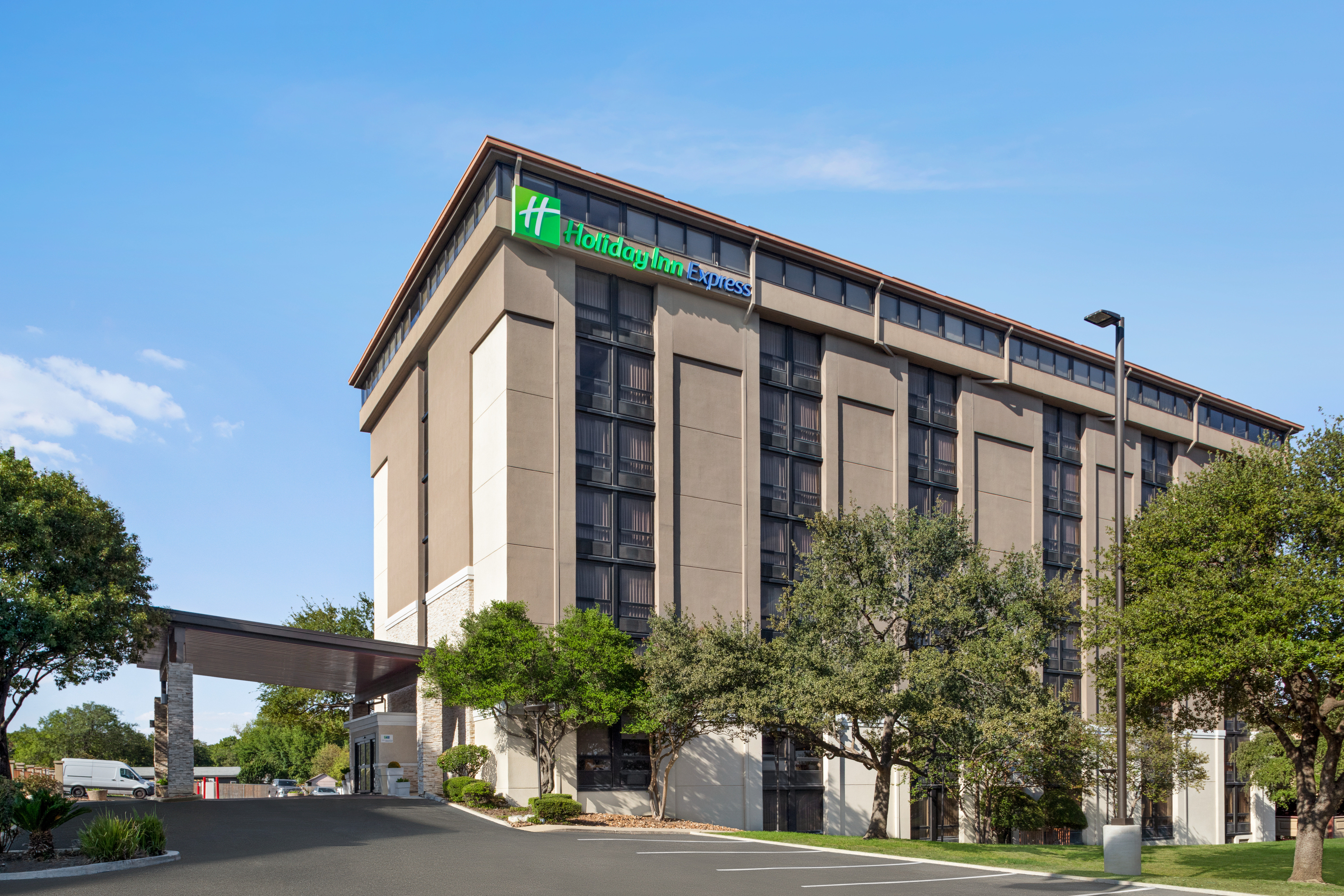 Holiday Inn Express San Antonio-Airport 2/57