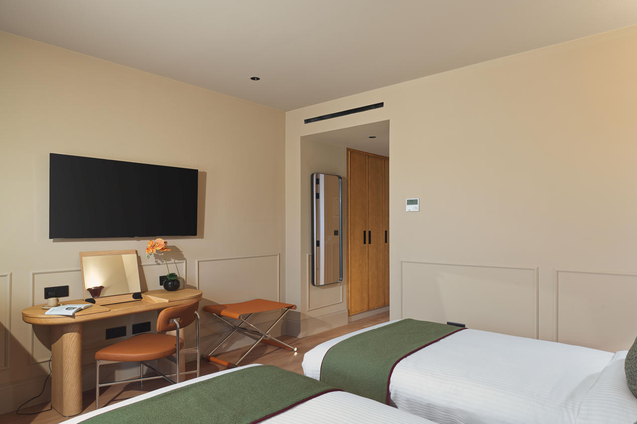 Leonardo Boutique Hotel Venetian Nicosia 9/21
