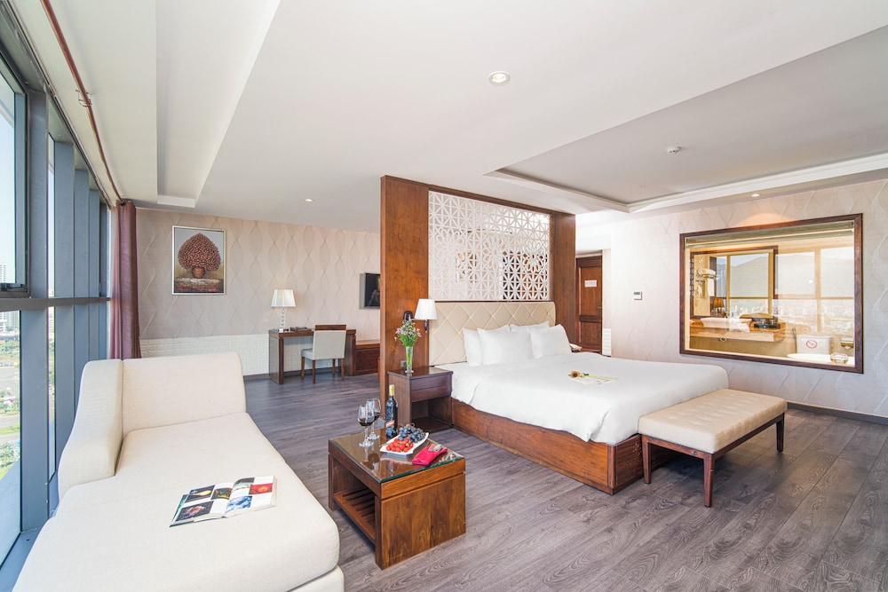 Luxtery Hotel 18/71