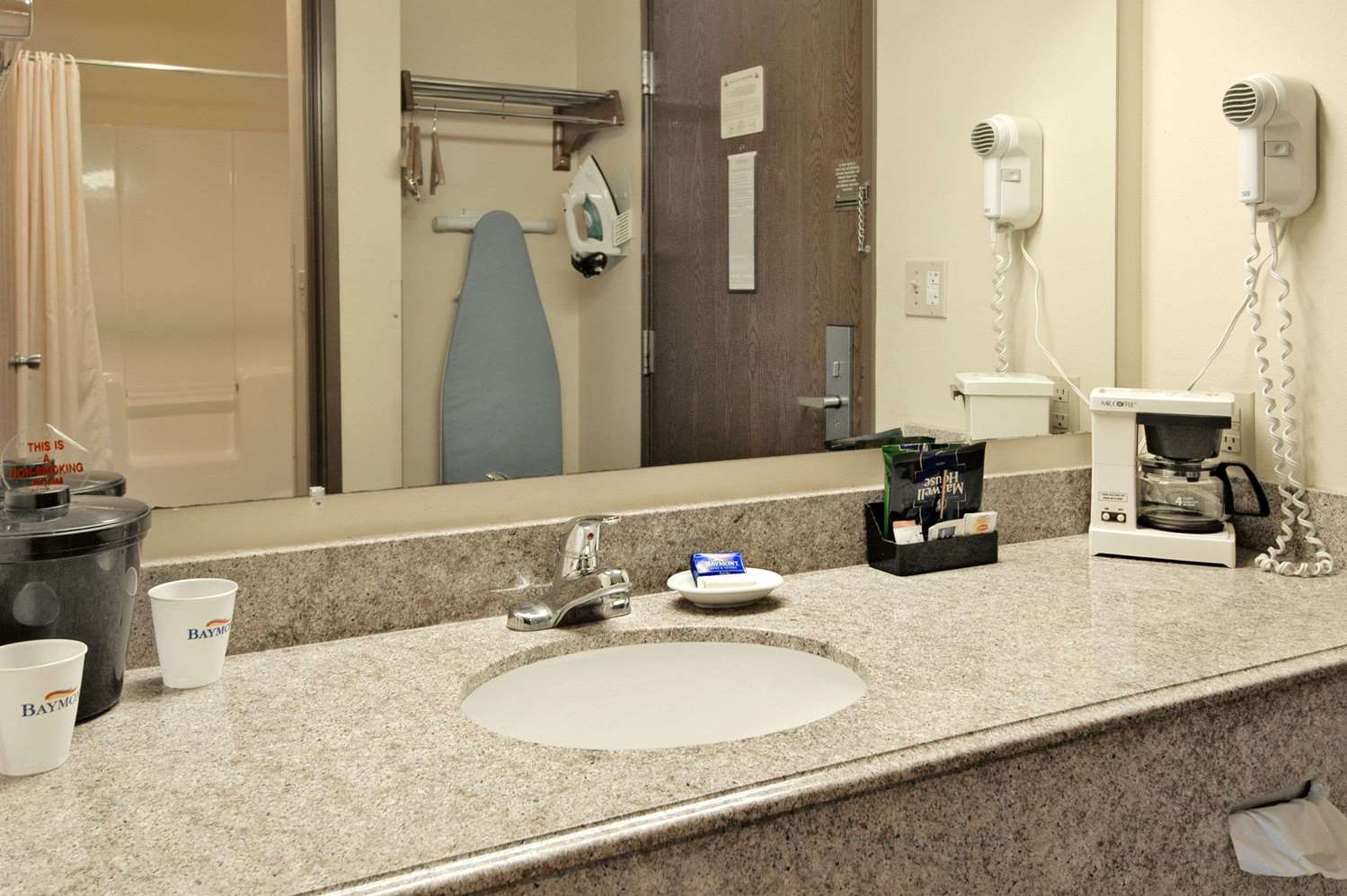 Baymont by Wyndham Battle Creek/I-94 9/9