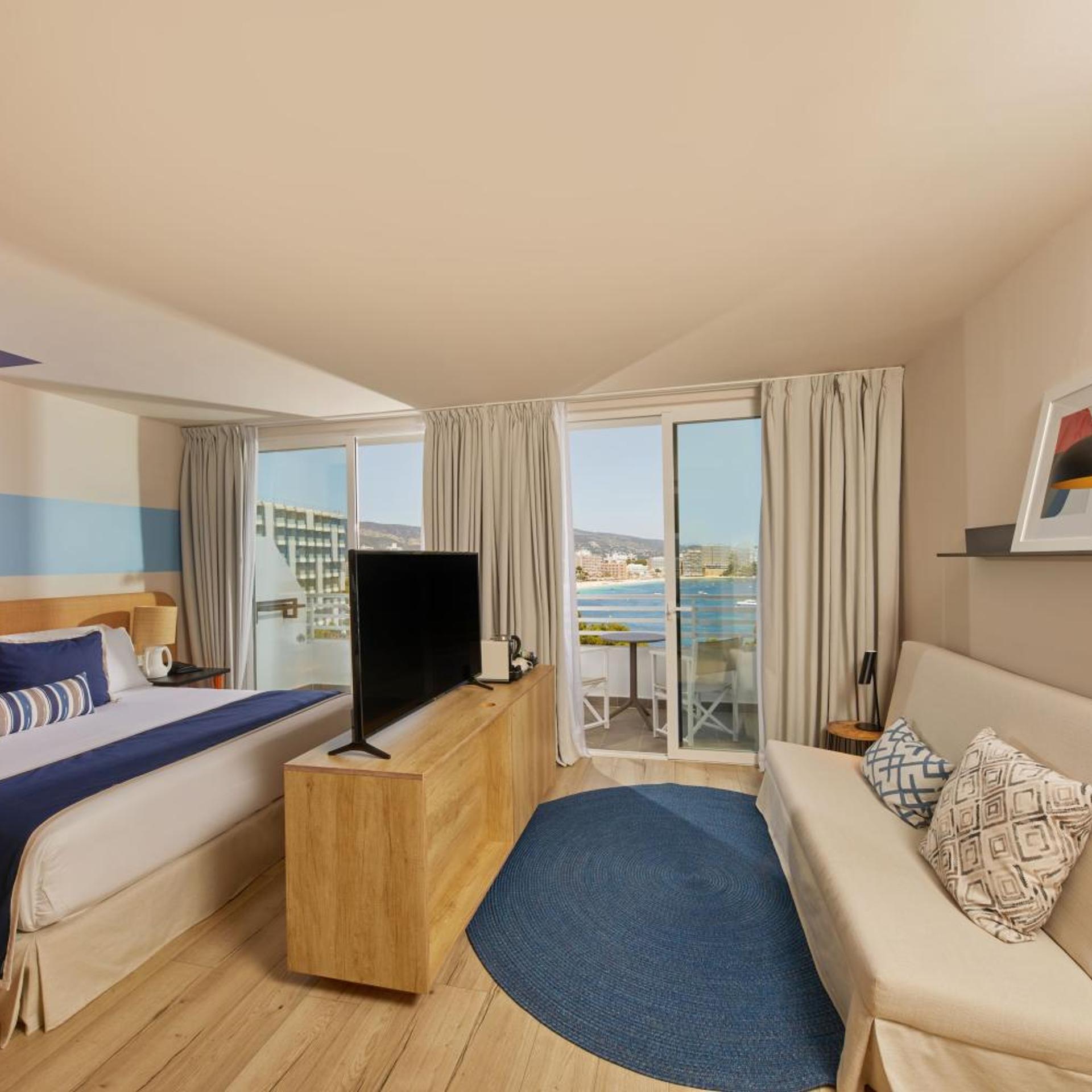 Preferred Club, Junior Suite, Pool View، Alua Calvia 2/6