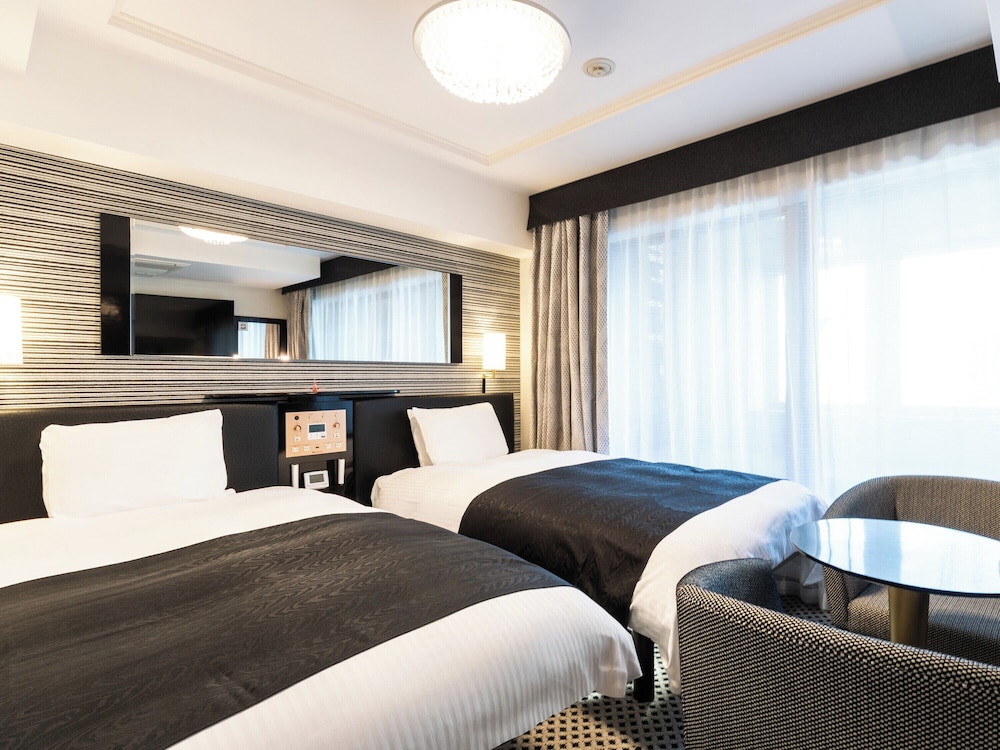 Deluxe, Twin Beds, Main Building