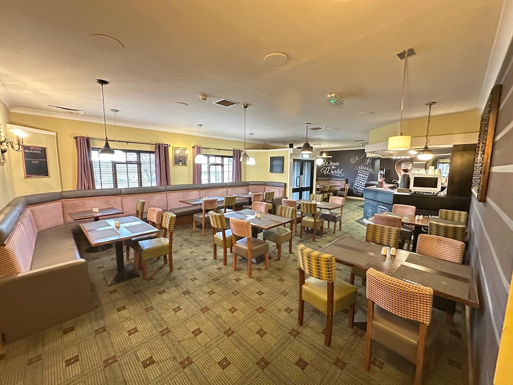 Hill Park Hotel 13/16