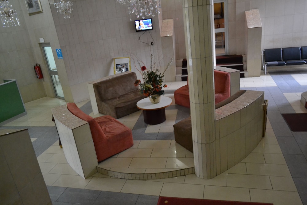 Peninsula Plaza Hotel 19/35