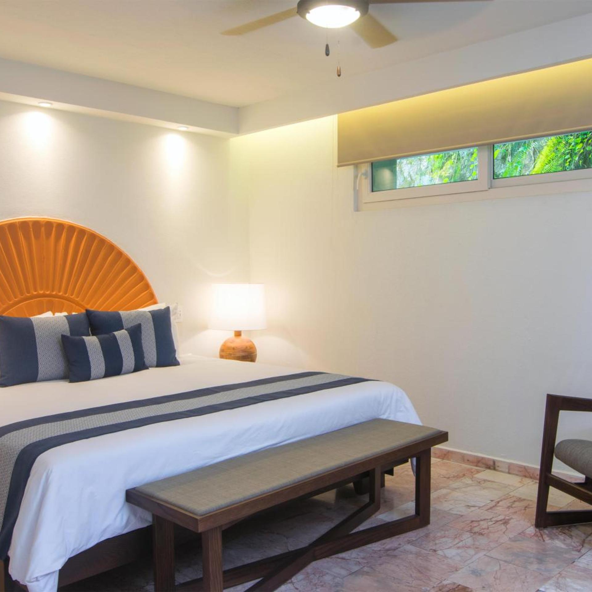 1 Bedroom, Renovated, Suite, King Bed, Ocean Front, Terrace