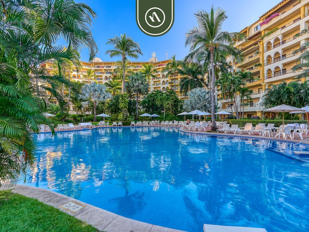 Velas Vallarta Suites Resort All Inclusive 12/99