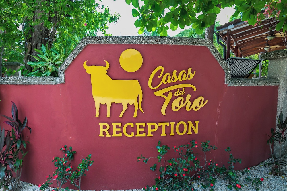 Casas del Toro Playa Flamingo 3/50