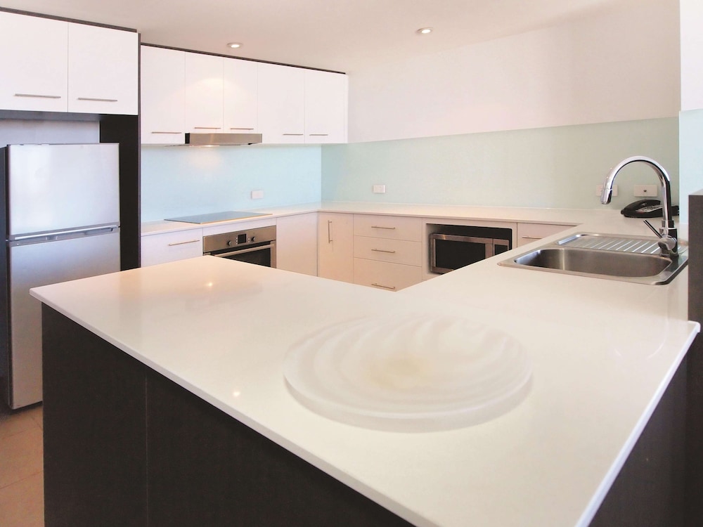 Oaks Townsville Gateway Suites 28/70