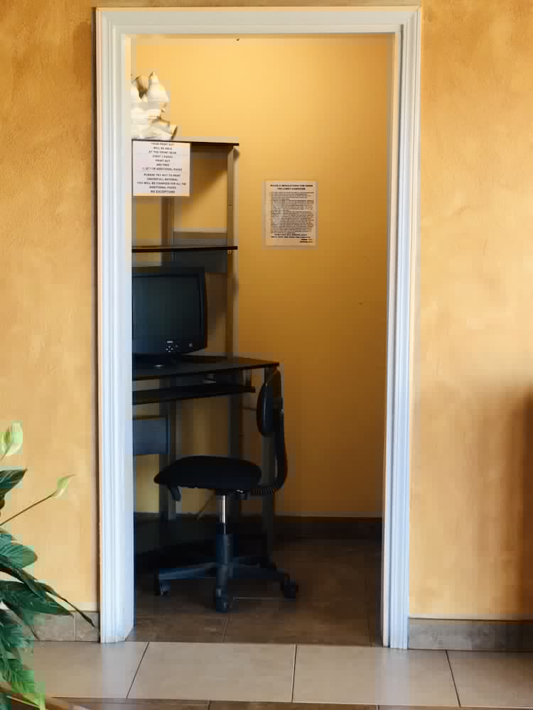Americas Best Value Inn Suites 34/36