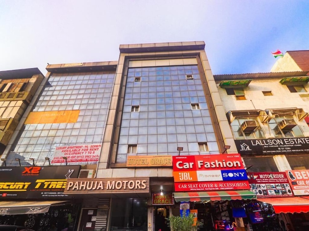 Hotel Grace At Karol Bagh 2/45