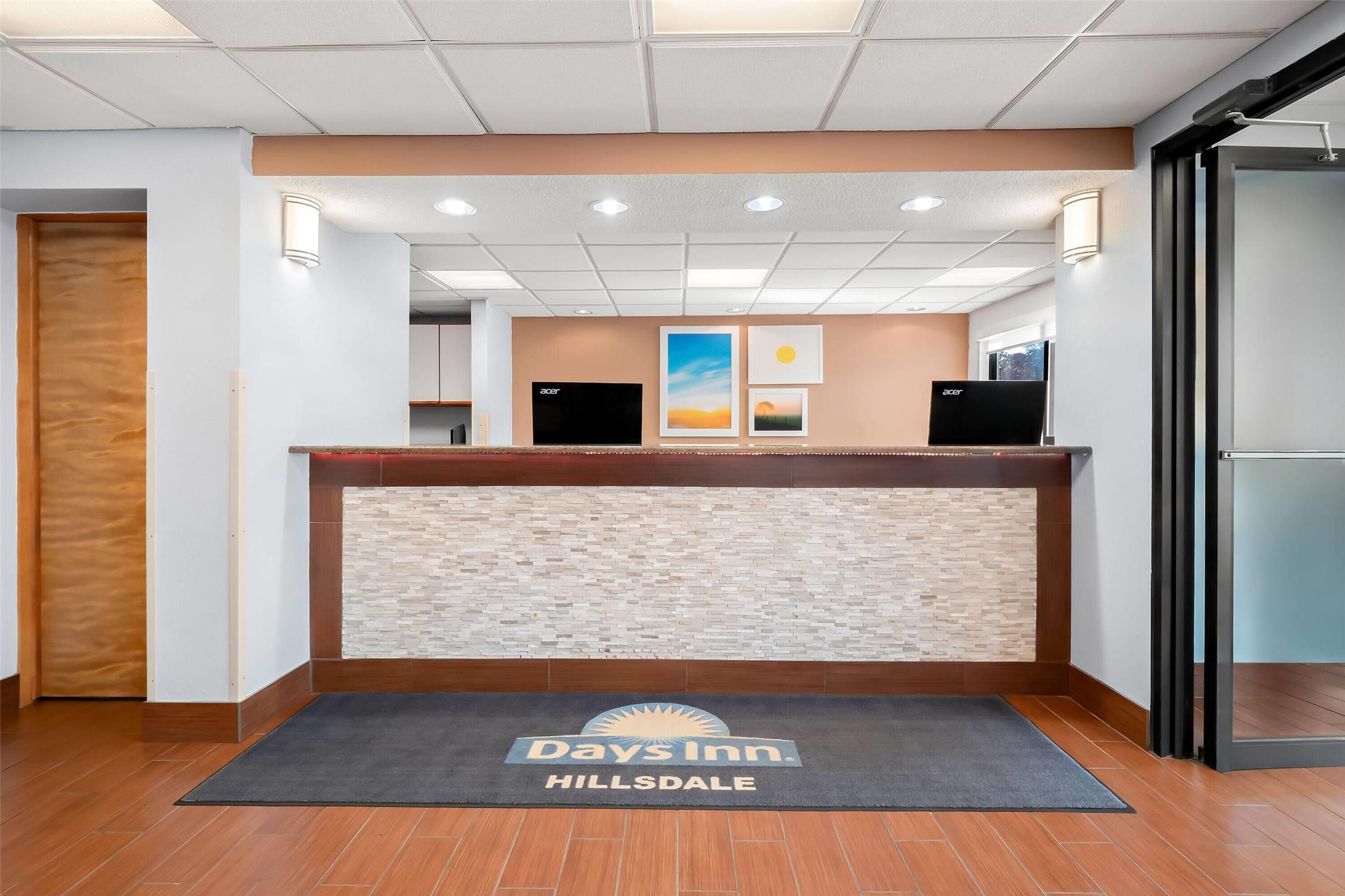 Days Inn by Wyndham Hillsdale 5/19
