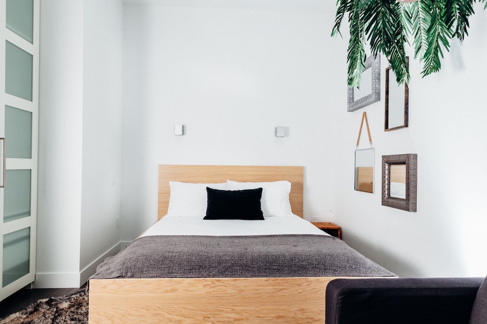 The Flatbook Boutique Hotel 11/66