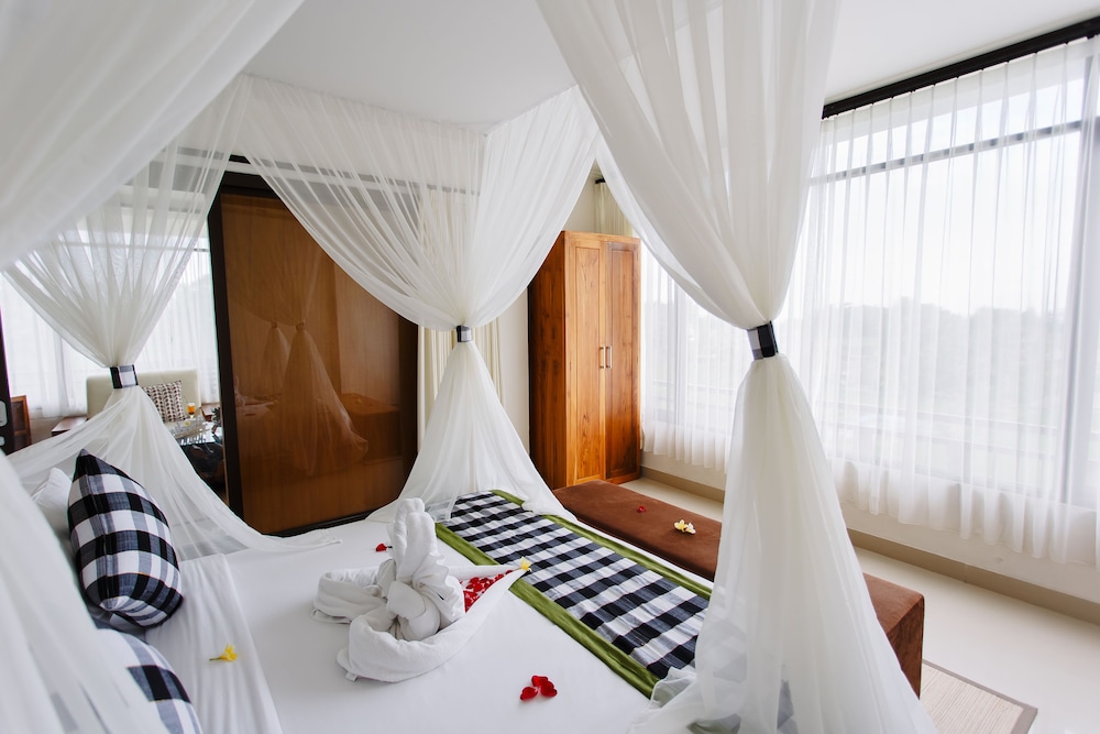 Om Ham Retreat And Resort 24/73