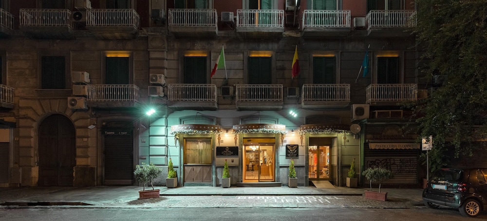 Grand Hotel Europa in NAPLES