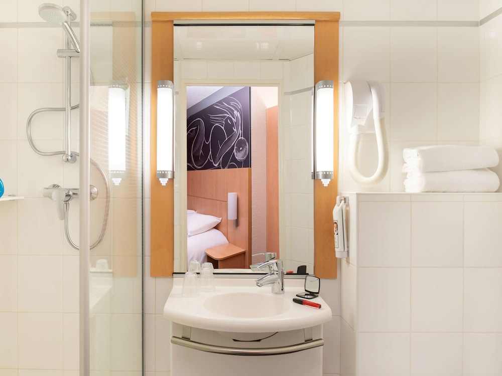 ibis Paris Gare de Lyon Diderot 12th 14/72