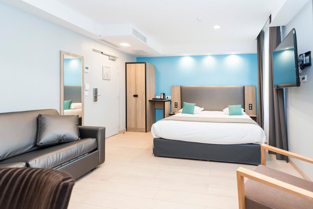 Grand Hotel Clichy 31/61
