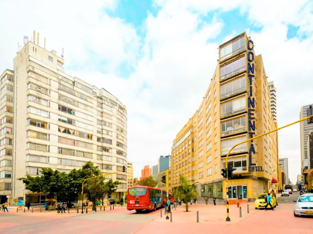 Hotel Aparta Suite Continental 67/75