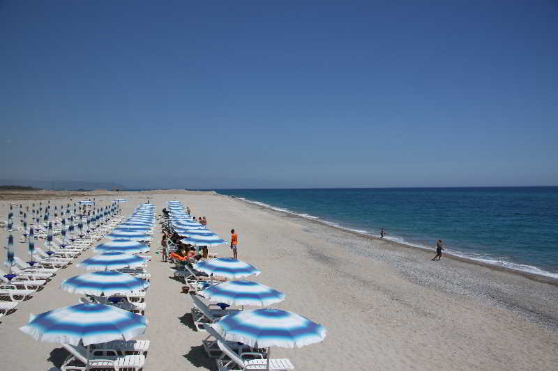 Club Esse Aquilia Beach Village 40/52