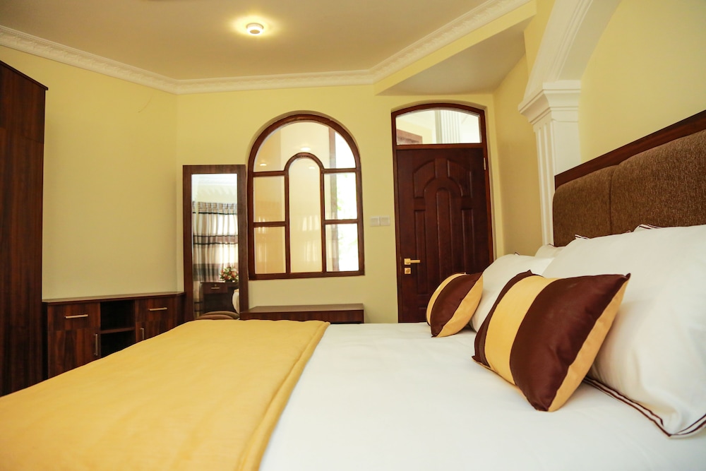 Royal Classic Nature Resort 18/57