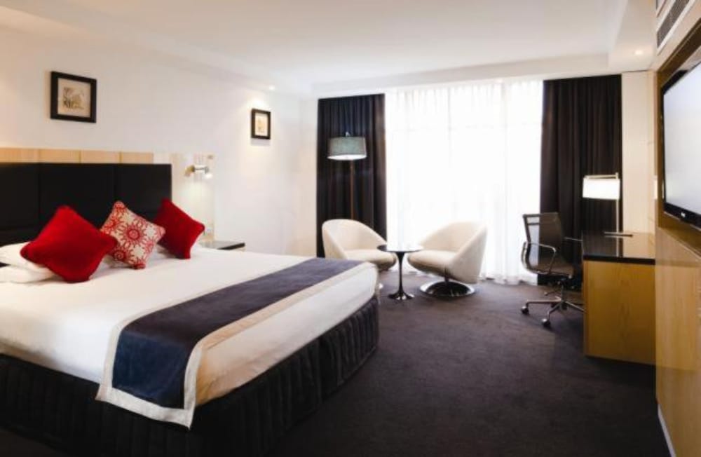 Adelaide Rockford Hotel 9/50