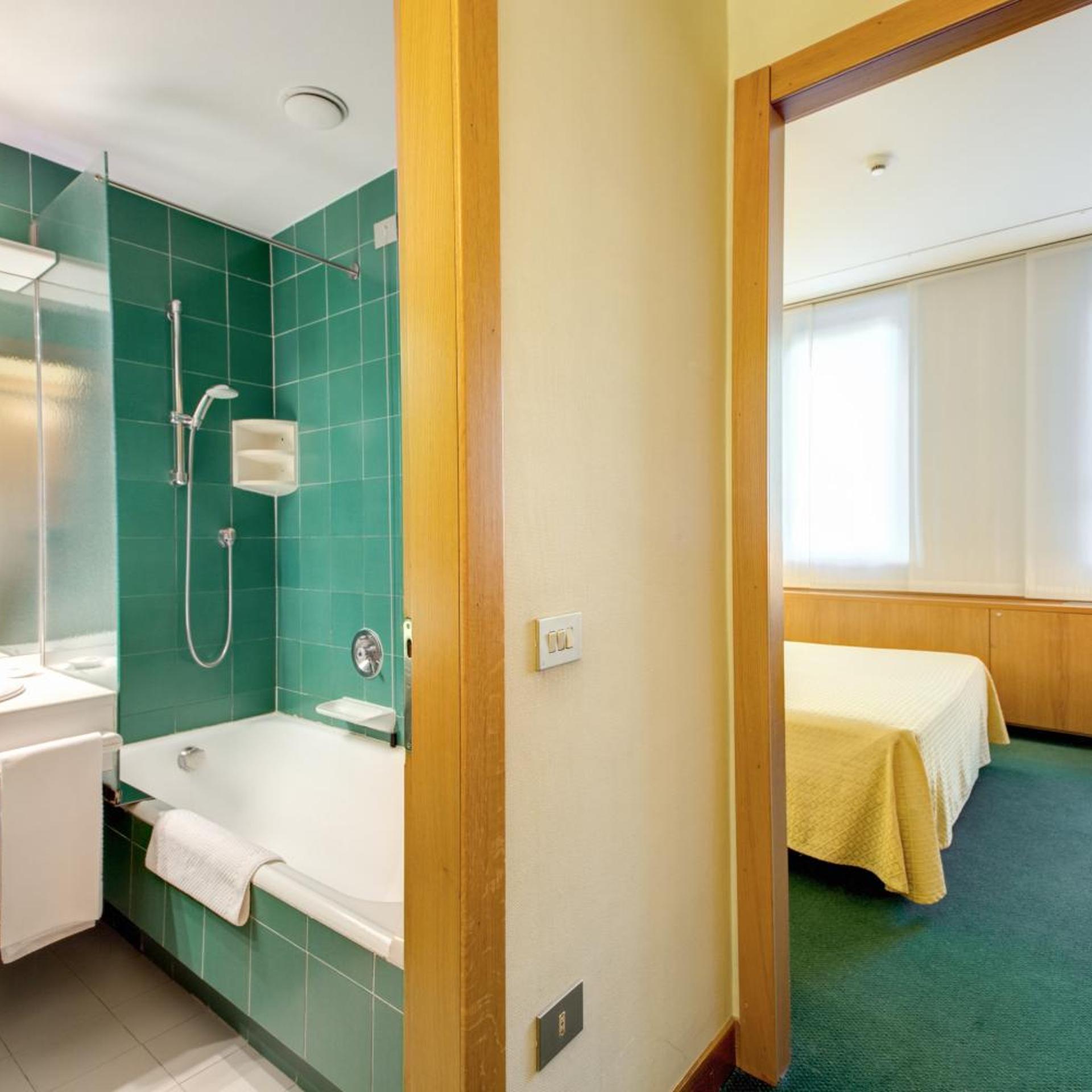 غرفة بسرير كينج، Hotel Galileo 8/8