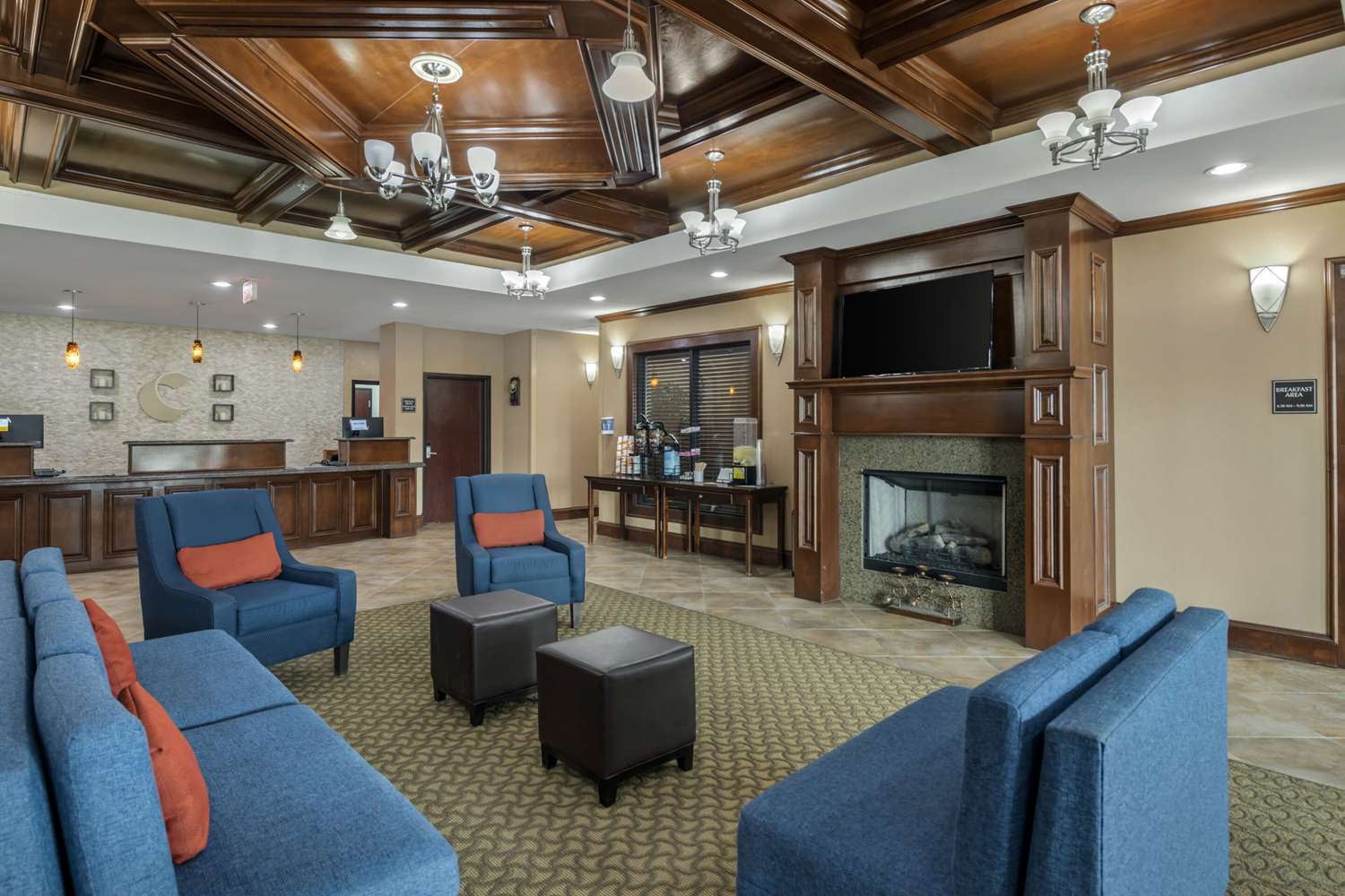 Comfort Inn and Suites Fort Worth Fossil Creek 16/22