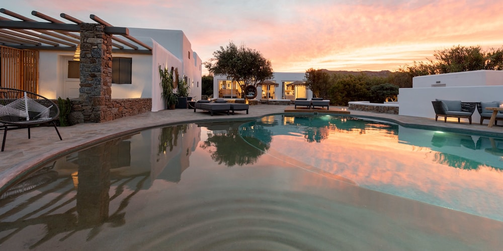 OLIVE MYKONOS VILLAS 69/73