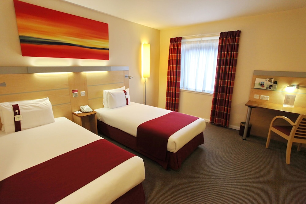 Holiday Inn Express Birmingham Redditch 24/50
