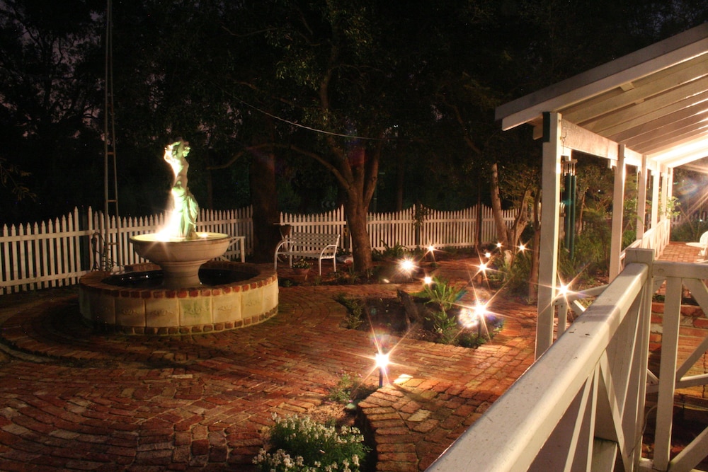 Rosebridge House Bed & Breakfast 44/50