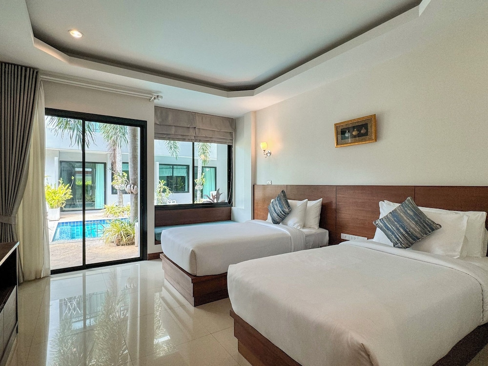 XAYA Pool Access Resort 19/39