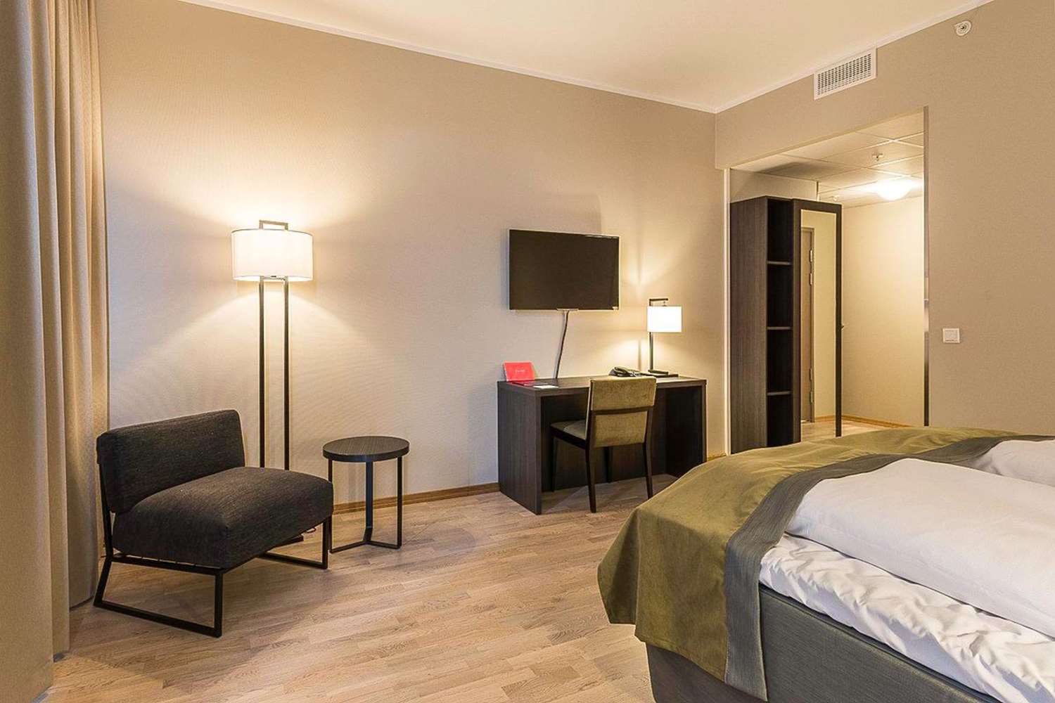 Home Hotel Helma 14/54