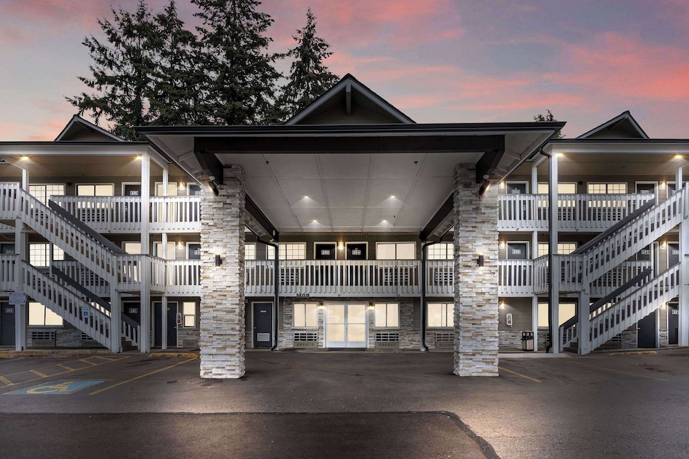Basecamp Puyallup a Travelodge by Wyndham 6/50