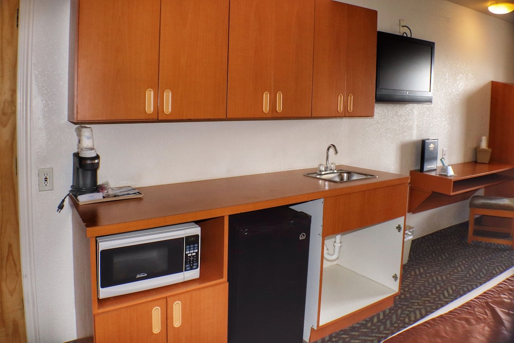 Microtel Inn & Suites By Wyndham Salt Lake City Airport 4/47