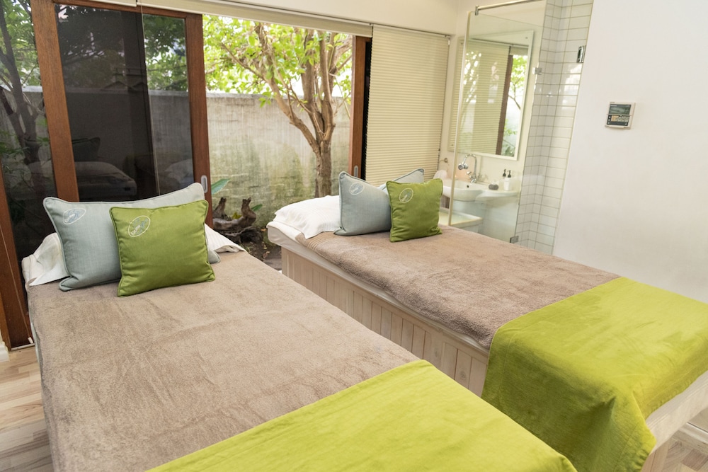 THE TURBINE BOUTIQUE HOTEL AND SPA 69/71