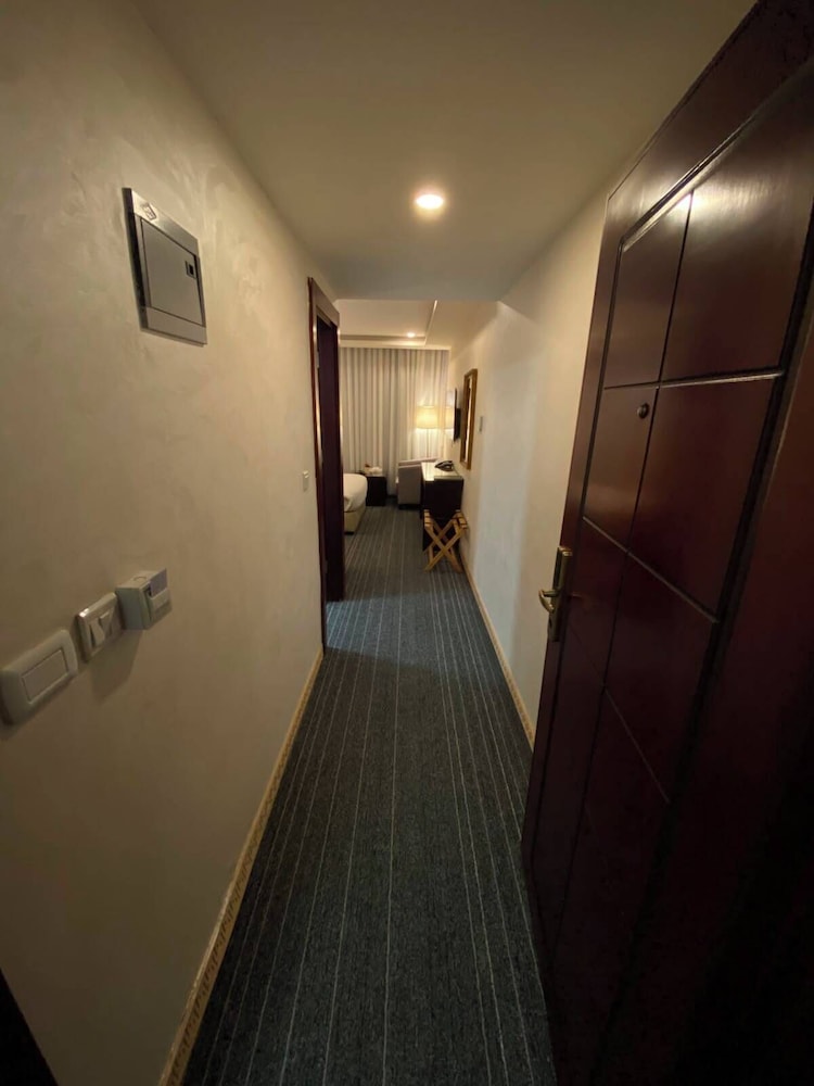 Strand Hotel Jordan 4/59