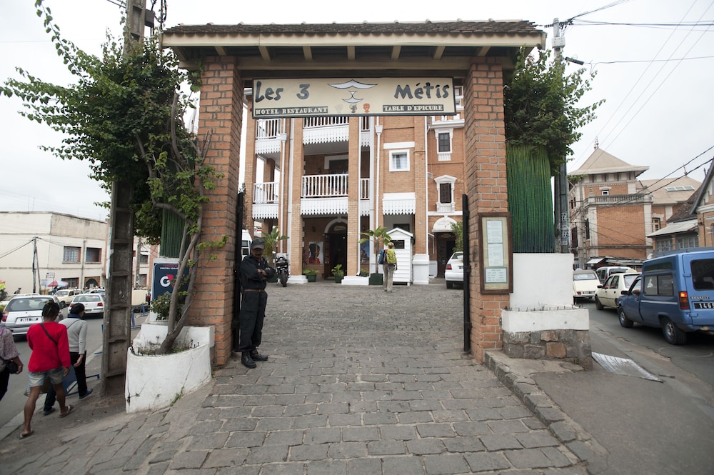Guest House Les 3 Metis 44/50
