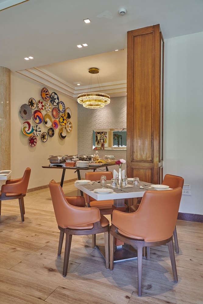 Regent Hotel Andheri 20/22