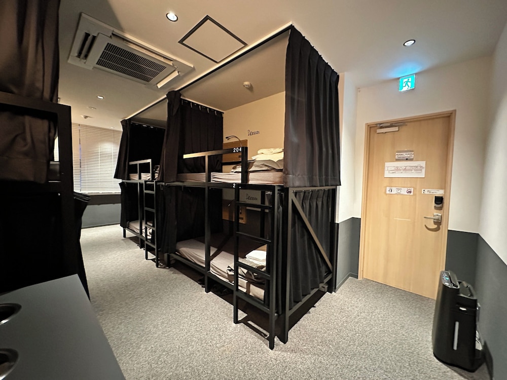 White Hostel Shinsaibashi 27/50