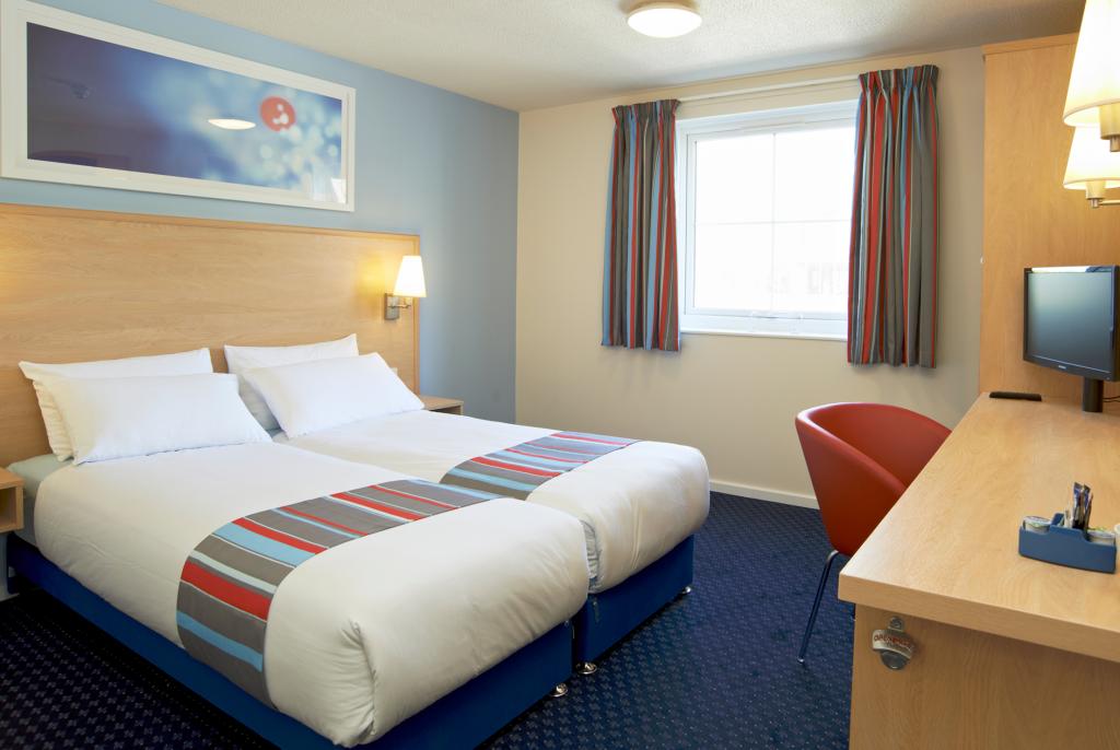 Travelodge Milton Keynes Central 6/12