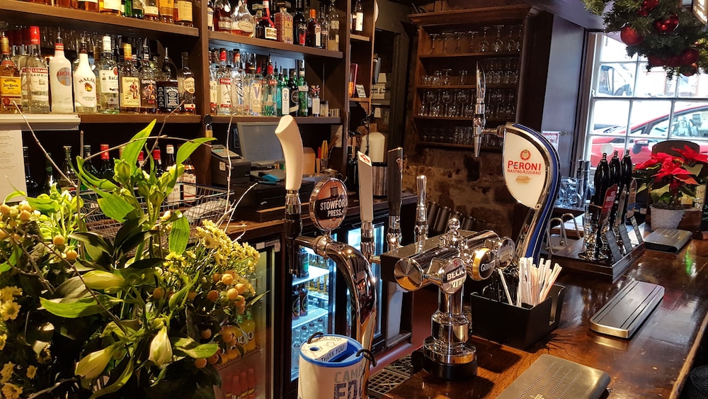 Noel Arms Hotel 21/49
