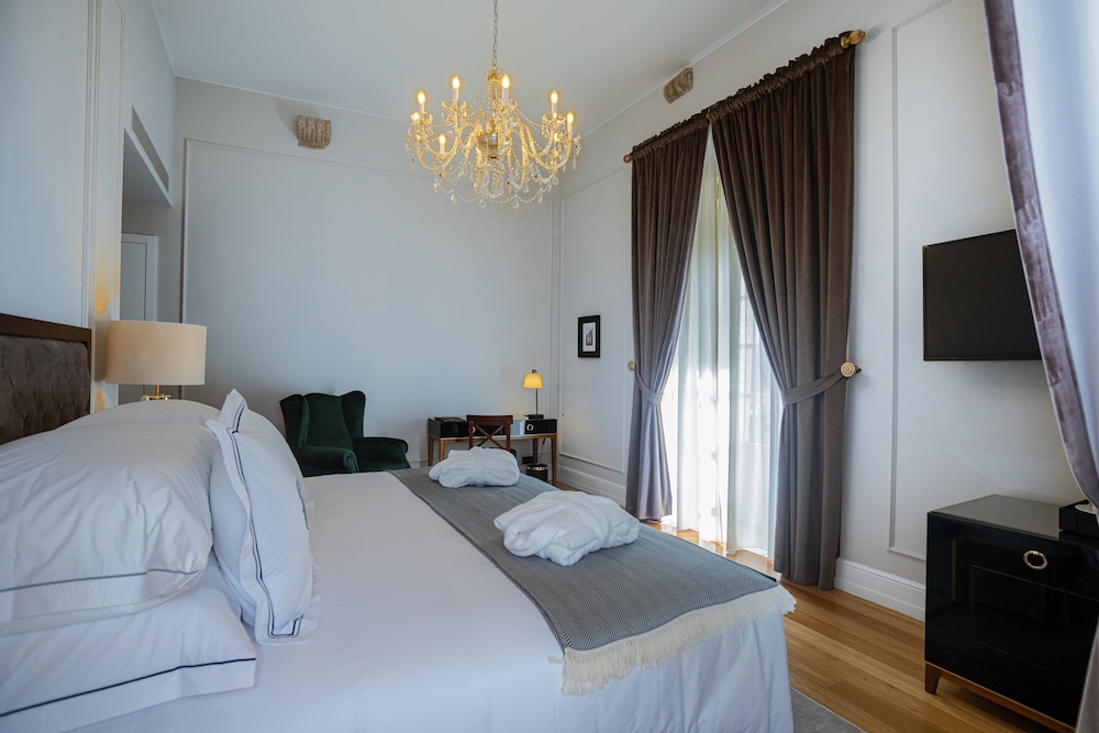 Master, Suite, Double Bed, Sofa