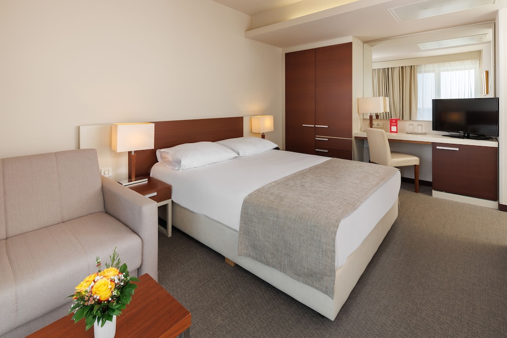 Hotel Albatros Plava Laguna 18/50